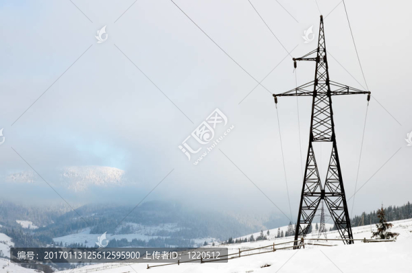 山和電