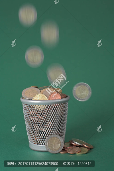 浪費金錢-硬幣