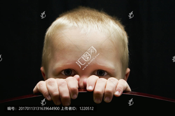 偷看