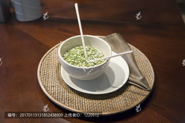 亞洲碗和筷子