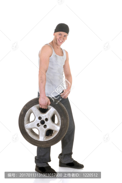 隨著車輪的汽車修理工