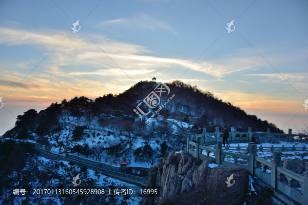 泰山冬日風(fēng)光