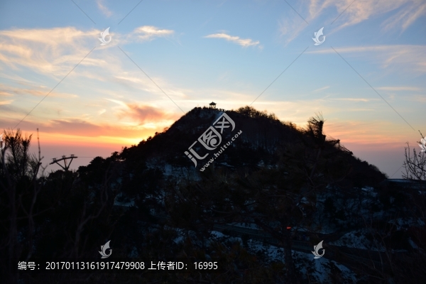 泰山