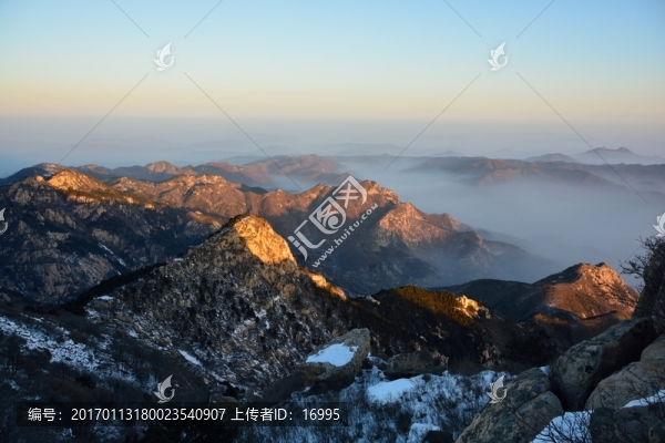 泰山雪景