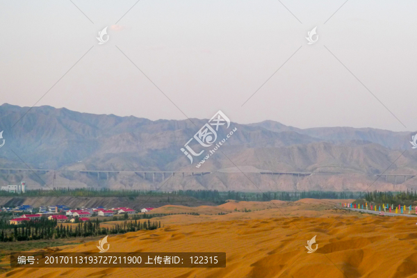 沙漠邊沿的村莊