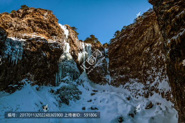 轎子雪山冰瀑（全景高清大圖）