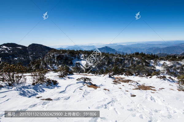 轎子雪山風(fēng)光
