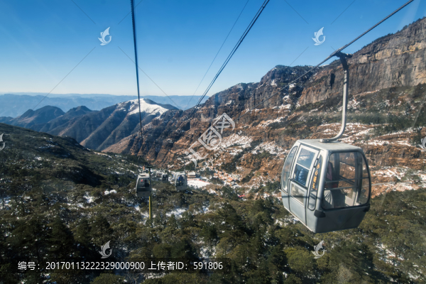 轎子雪山登山纜車風(fēng)光