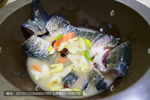 魚火鍋鍋底