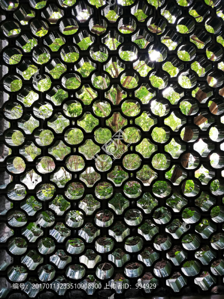 圓圈透氣窗