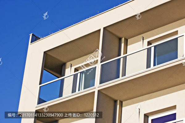建筑物前面
