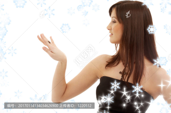 可愛的頭發(fā)的訂婚戒指和雪花2