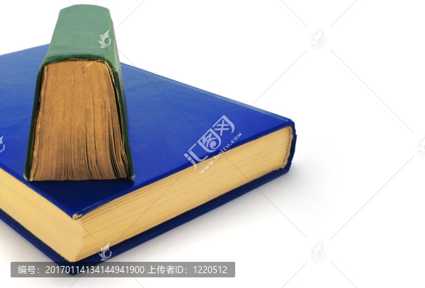 書(shū)和書(shū)。