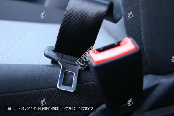 不系安全帶