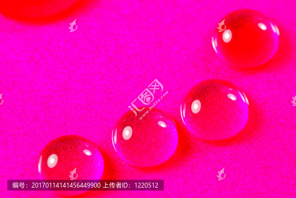 粉紅色的水滴
