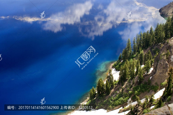 火山口湖水域