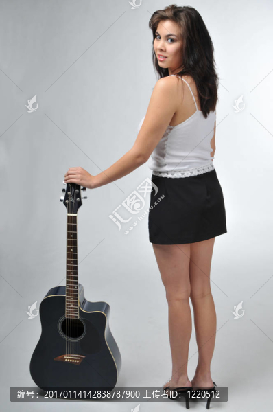 女孩的吉他