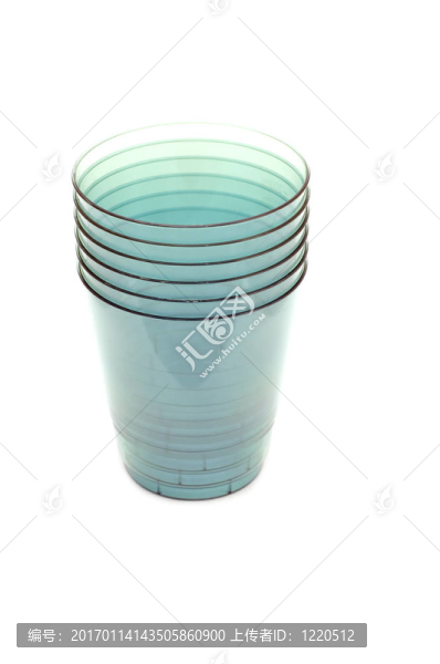 綠色的塑料杯