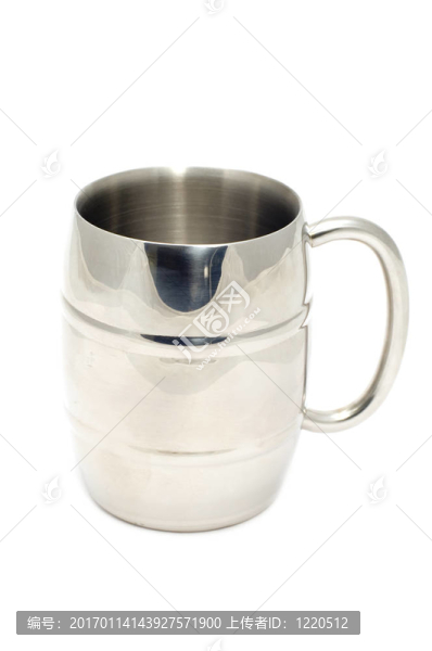 金屬的啤酒杯
