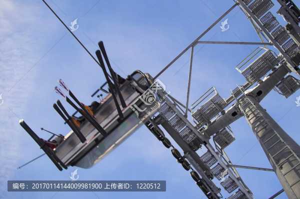 滑雪纜車