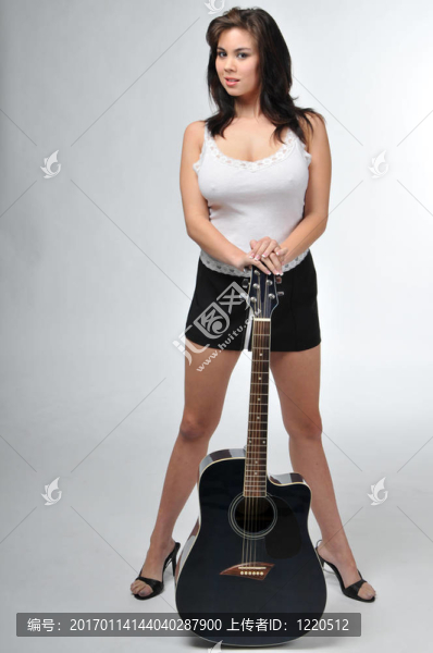 女孩的吉他
