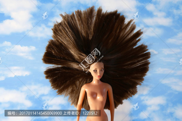 頭在云中