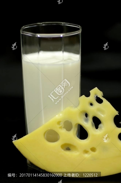 牛奶和奶酪