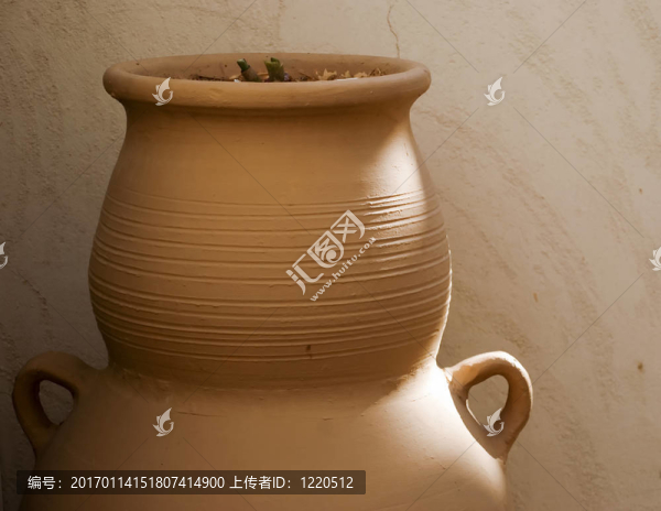 陶瓷容器