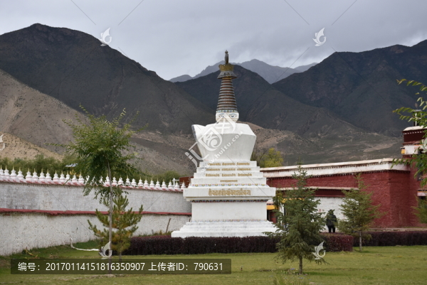 桑耶寺,白色佛塔,四大天王塔