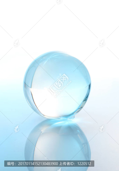 具有反射的水晶球