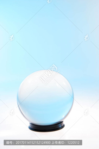 半白半藍(lán)水晶球