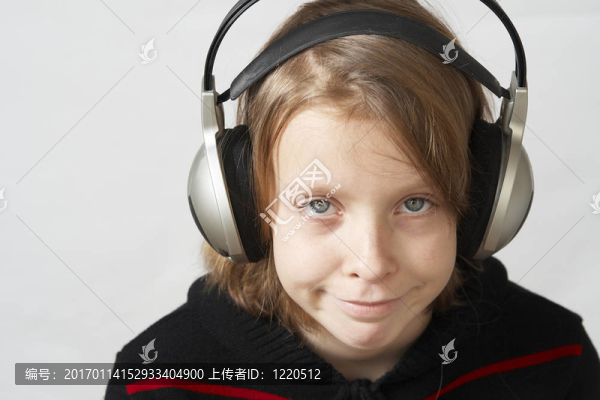 聽(tīng)音樂(lè)
