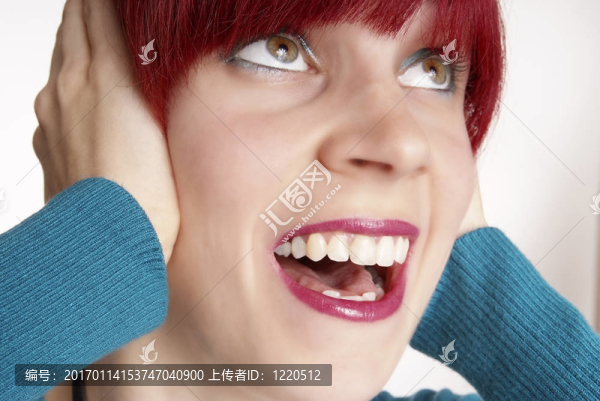 女人的哭聲