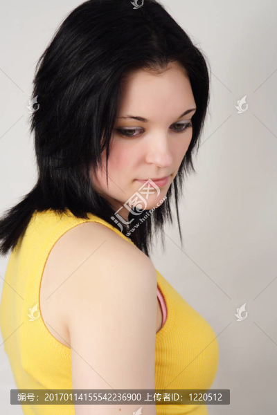 年輕的女人