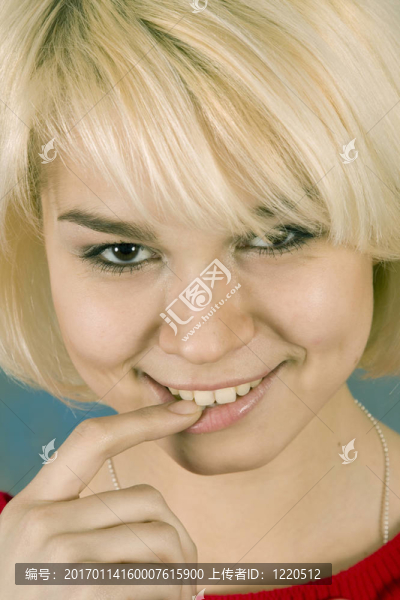 金發(fā)女郎