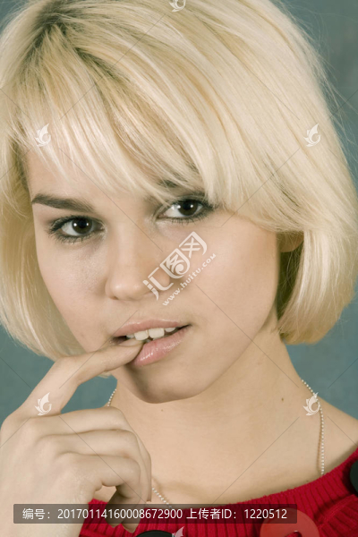 金發(fā)女郎