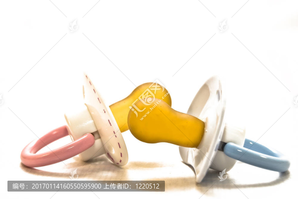 奶嘴