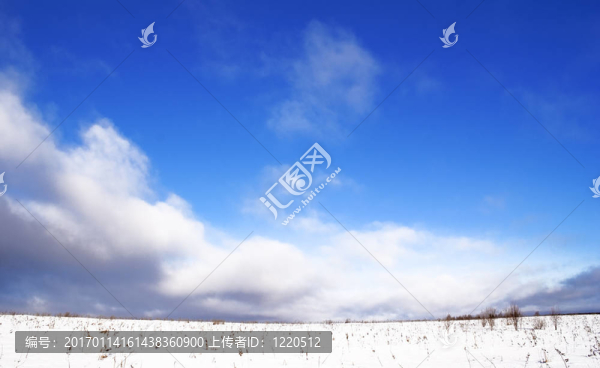 在一個(gè)雪落之前。