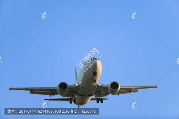著陸的飛機