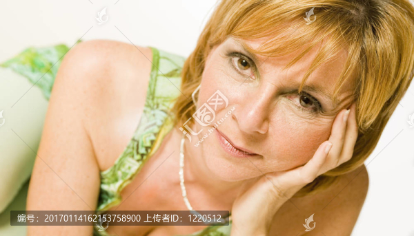 老年婦女