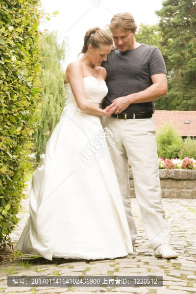 新婚夫婦合影