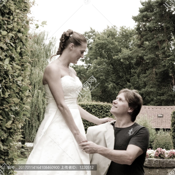新婚夫婦合影