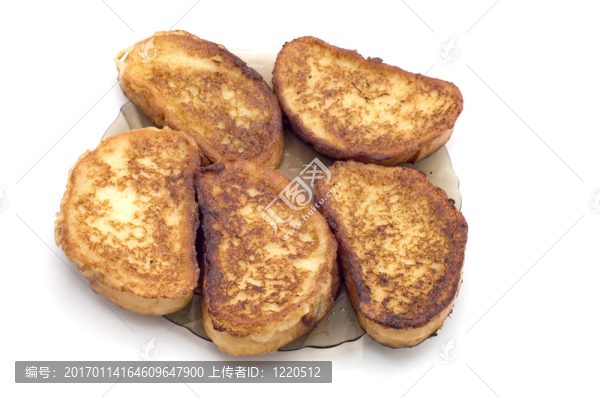 在盤子里烤面包