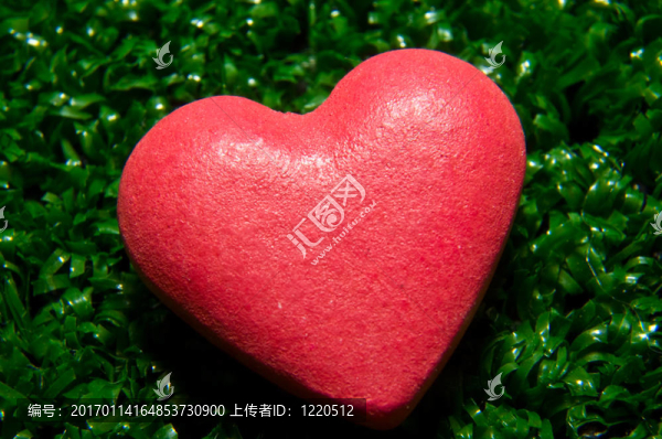 在醬紅色的心