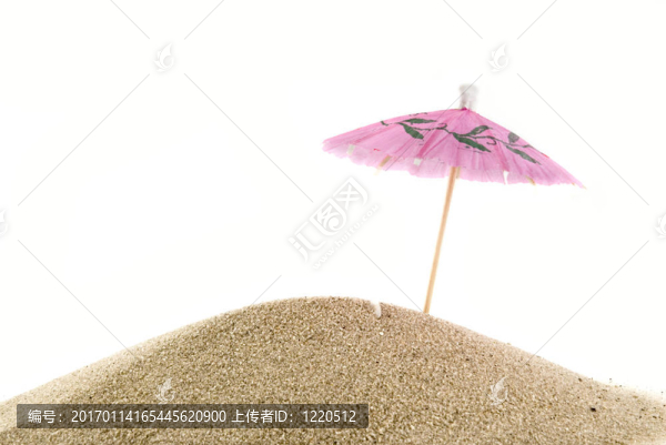 陽(yáng)光明媚的粉紅色陽(yáng)傘