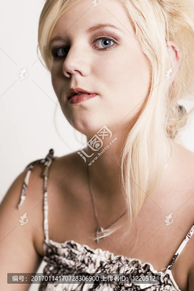態(tài)度的女人