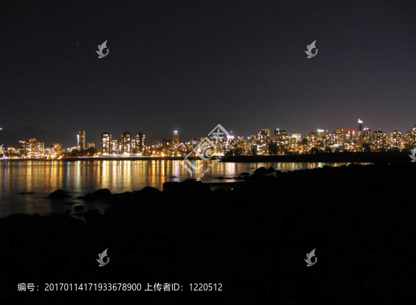 夜晚的天際線；溫哥華