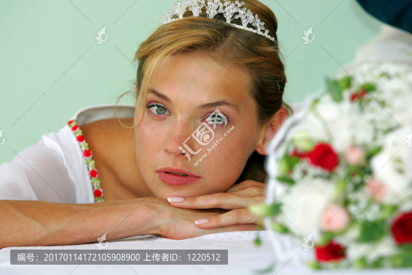 新娘在婚禮當天的沉思沉思