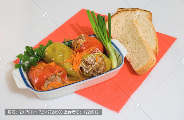 填充肉的辣椒