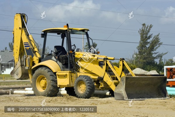 帶勺的拖拉機(jī)